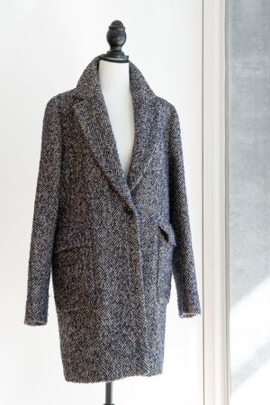 Superbe manteau Caroll en laine chevrons bleu et jaune doré