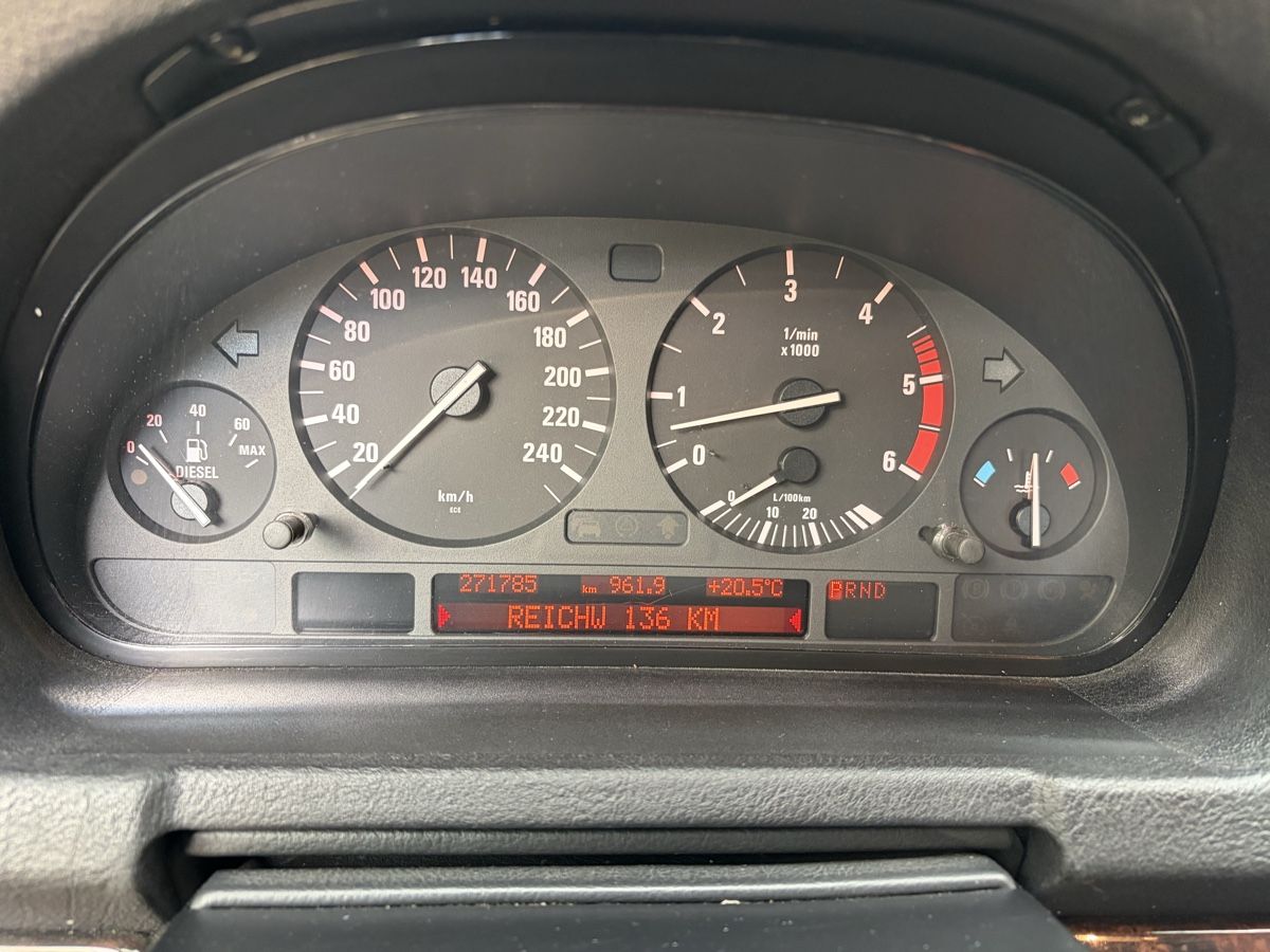 BMW Autos: BMW X5 3.0d  – Gebraucht aus Schaffhausen von HR-Automotive 8