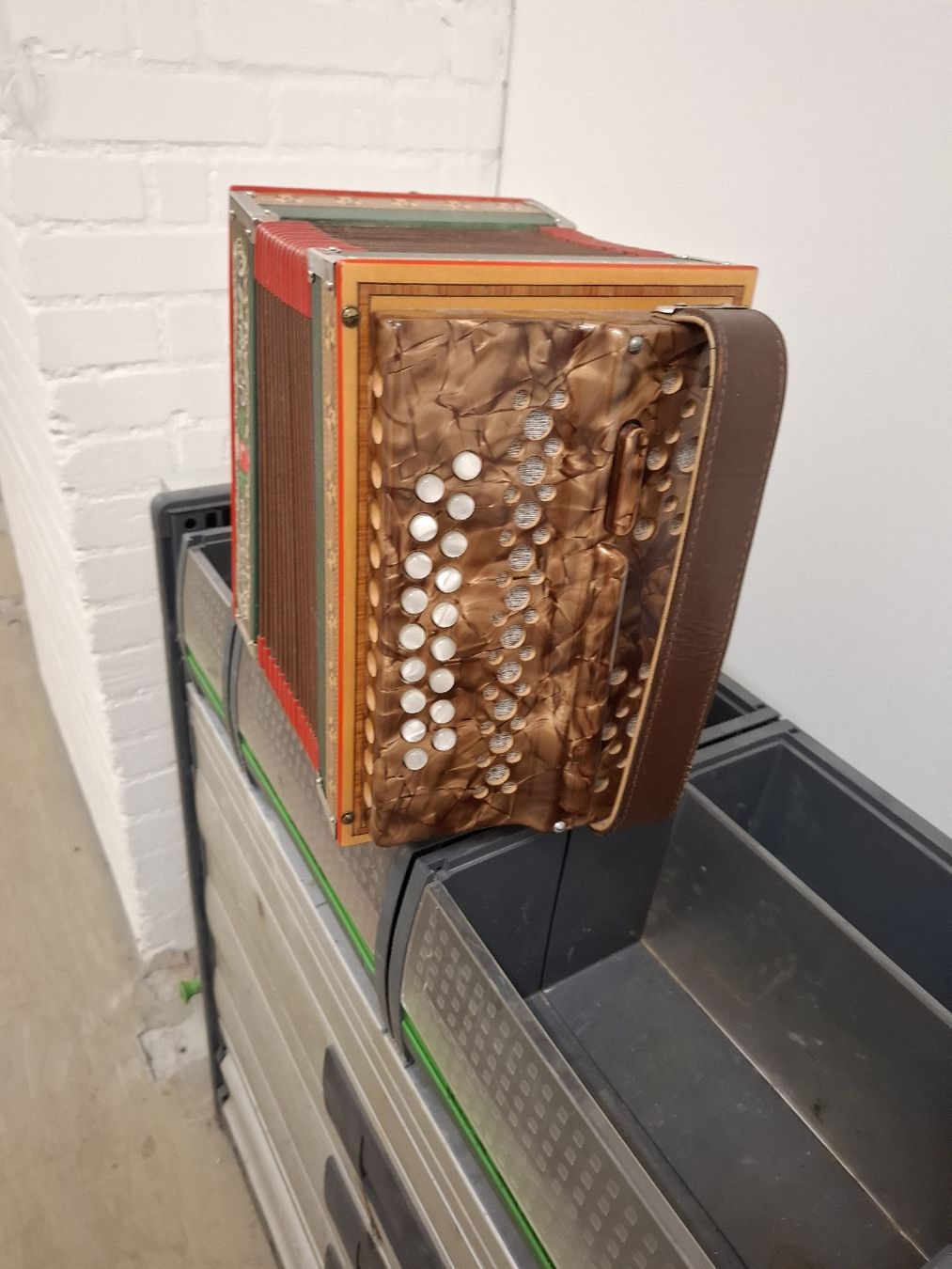 Eichhorn Musikinstrumente: Eichhorn orgeli – Gebraucht aus Villeneuve von BibiVintage 1