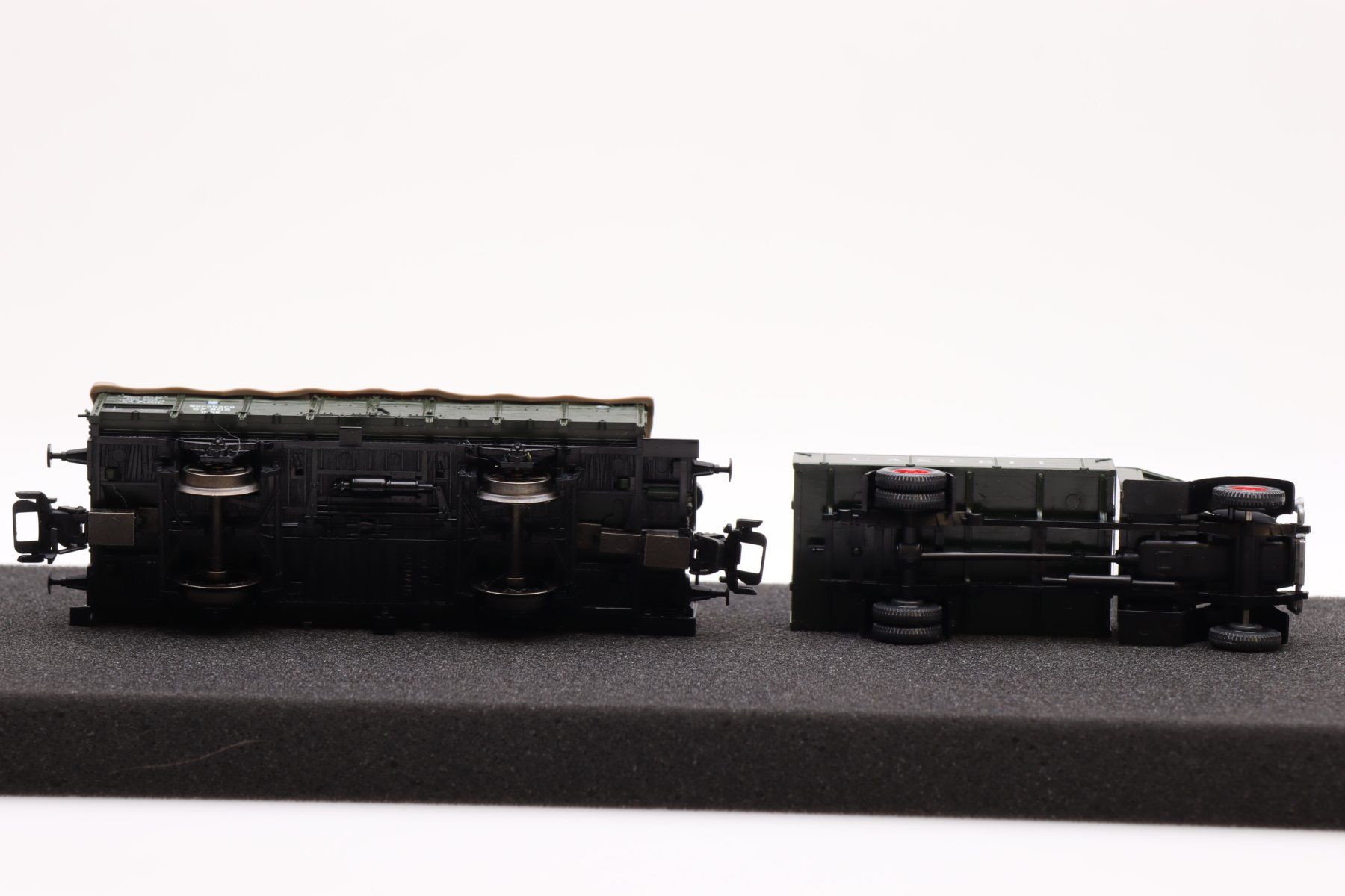 Trix Modellini di ferrovie: Trix 24311 "Castell" Set mit LKW DC, H0 – Usato da Ried (Muotathal) venduto da Modellbahn.swiss 3