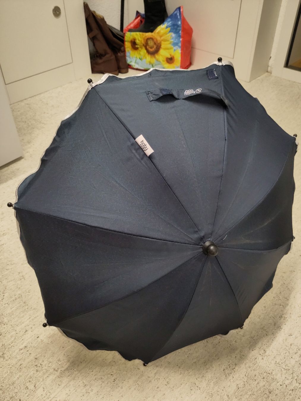 Ombrelloni: Sonnenschirm Kinderwagen – Usato da Schmitten FR venduto da Dennu 1