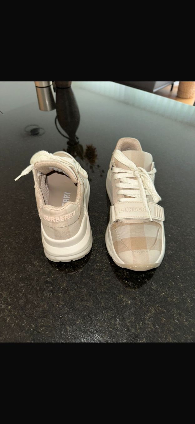 Burberry Scarpe da uomo: Burberry Damenschuhe Gr. 38 – Usato da Ennenda venduto da SAMOURAI02 5