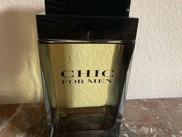Flaconi: FORMSCHÖNE GROSSFACTICE CHIC FOR MEN – Usato da Lenzburg venduto da mayfair02 1