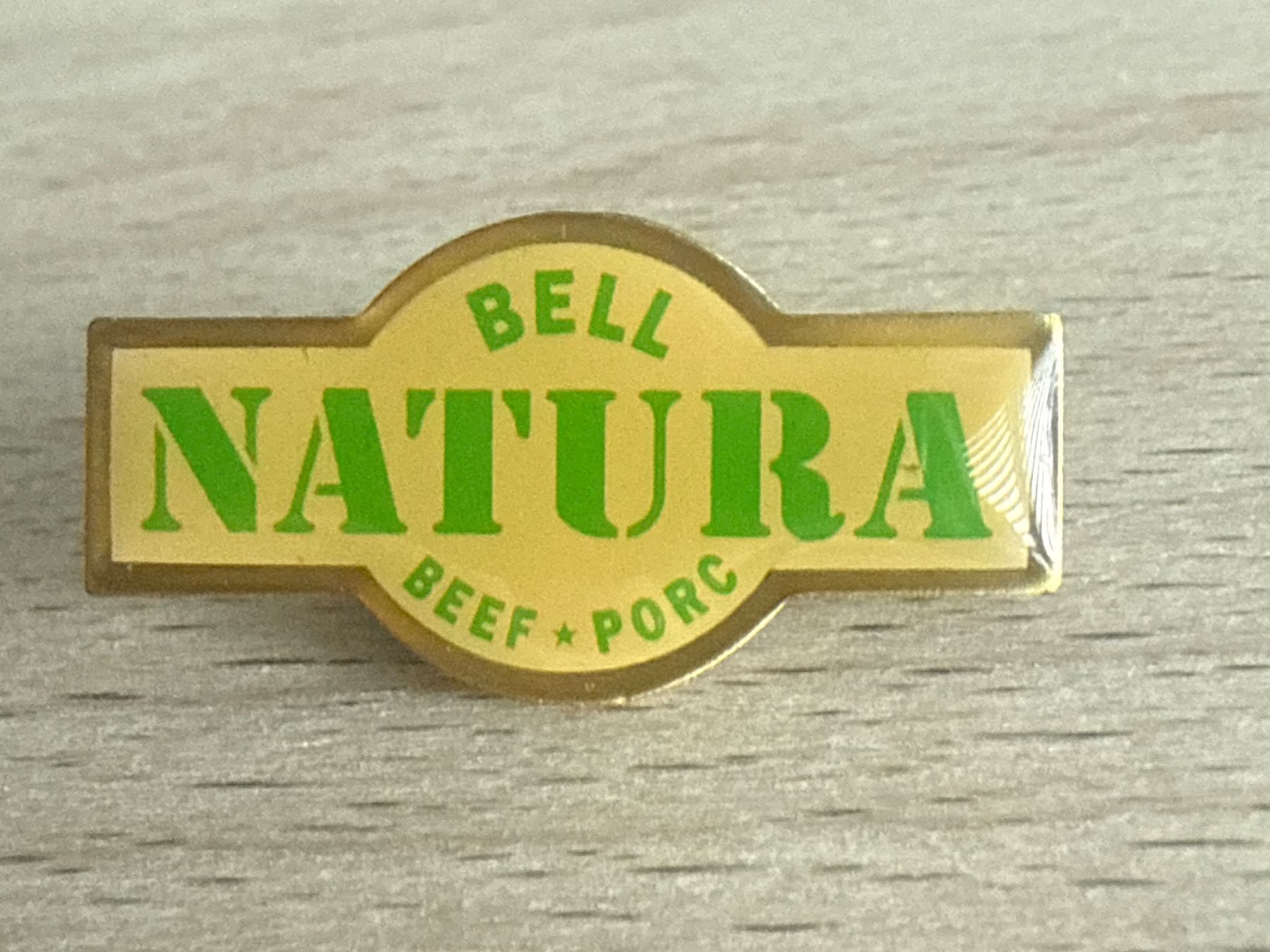 Bell Placchette & Badge: Pin Bell Natura  Beef Porc – Usato da Glattbrugg venduto da Schweigmatt