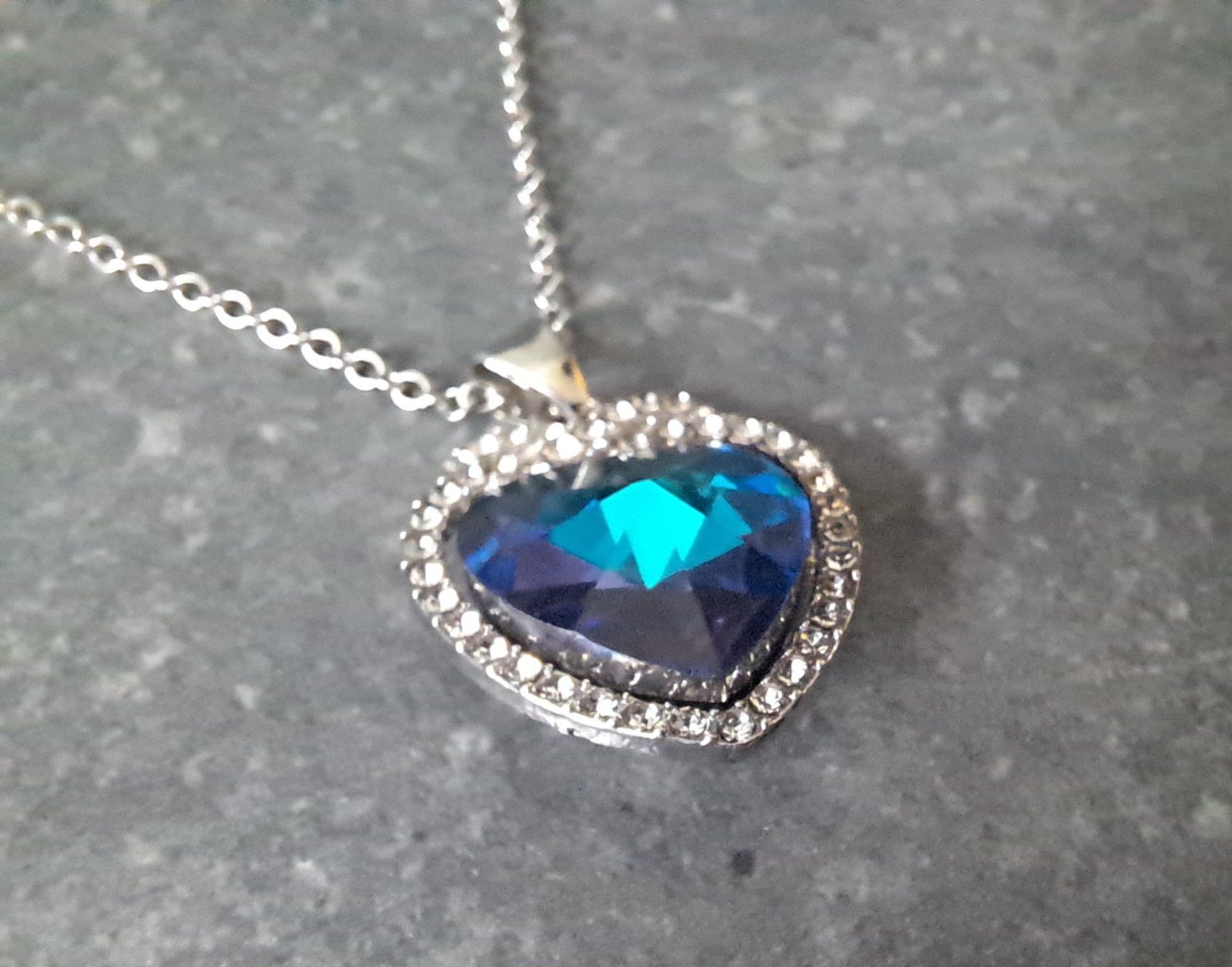 Catenine: Collier avec pendentif cœur – Nuovo e nell'imballaggio originale da St-Imier venduto da supernova21 3