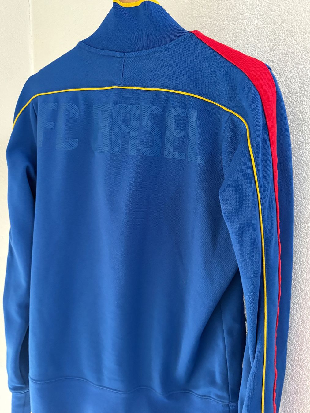 FC Basel Jacken: FC Basel Jacke, Top Zustand, Grösse S – Gebraucht aus Matzendorf von LitoRotBlau 1