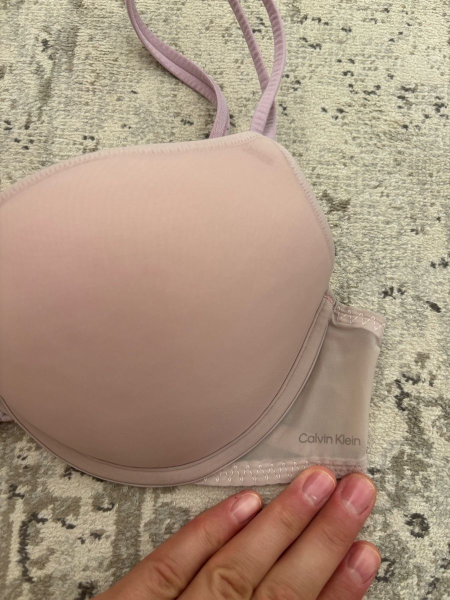 Calvin Klein Altra biancheria intima: Beige Calvin Klein Bra 75B NP: 62.- – Usato da Horgen venduto da len_qjz9 1