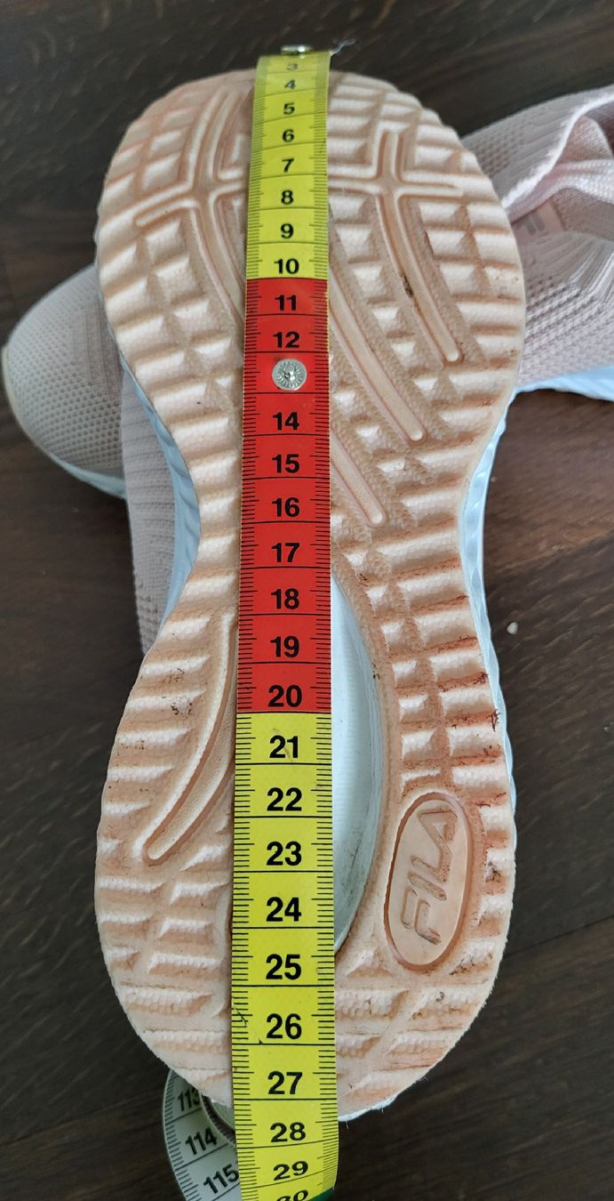 Fila Damenschuhe: Sneakers Fila 36/37 – Gebraucht aus Unterseen von rej_lnk9 3
