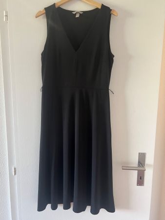 SALE Schickes, schwarzes Sommer-Kleid, Grösse M!