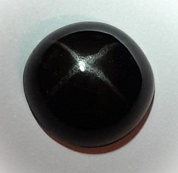 Pietre preziose: Diopside étoilé 11mm - Valeur 75.- Fr – Nuovo (secondo la descrizione) da Grimisuat venduto da Valgem