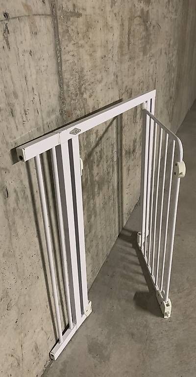 Sicherheit: Treppenschutzgitter – Gebraucht aus zürich von ste_k7gp 2