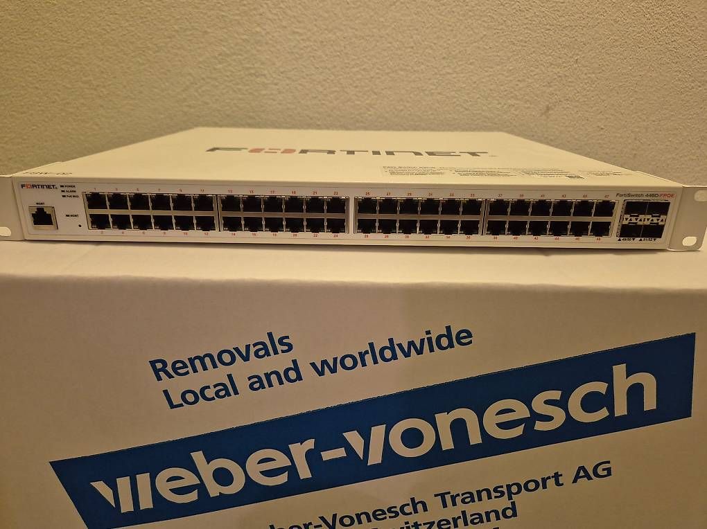 FS Hub & Switch: Fortinet FortiSwitch 448D-FPOE – Usato da Cham venduto da swiss_teufen 1