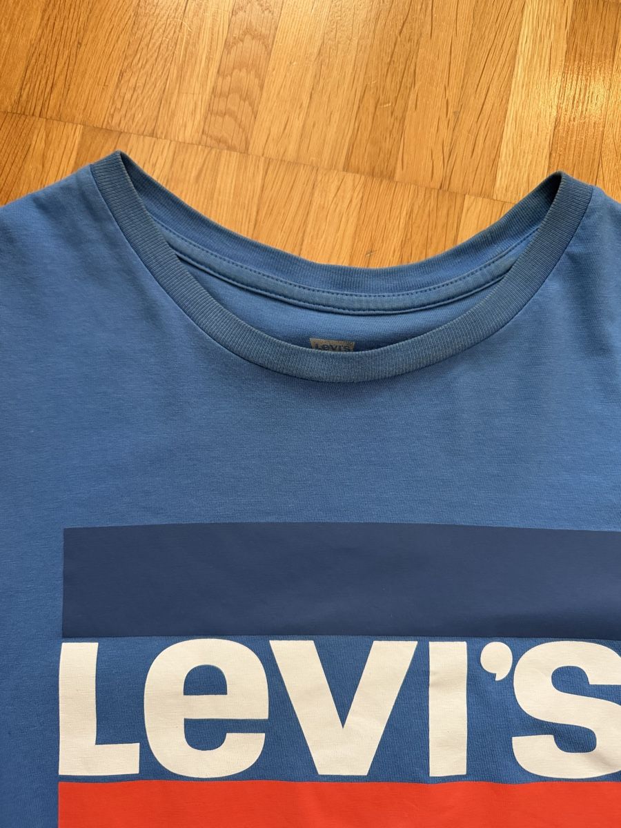Levi's T-shirt: Levi's T-Shirt, Blau, Grösse L – Usato da Jona venduto da Good_luck_ 4