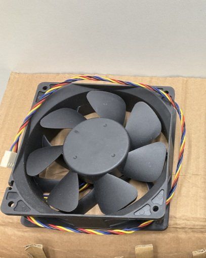 Ventilatori: Hochleistungs-Lüfter neu! – Nuovo (secondo la descrizione) da Oftringen venduto da Leleni 1