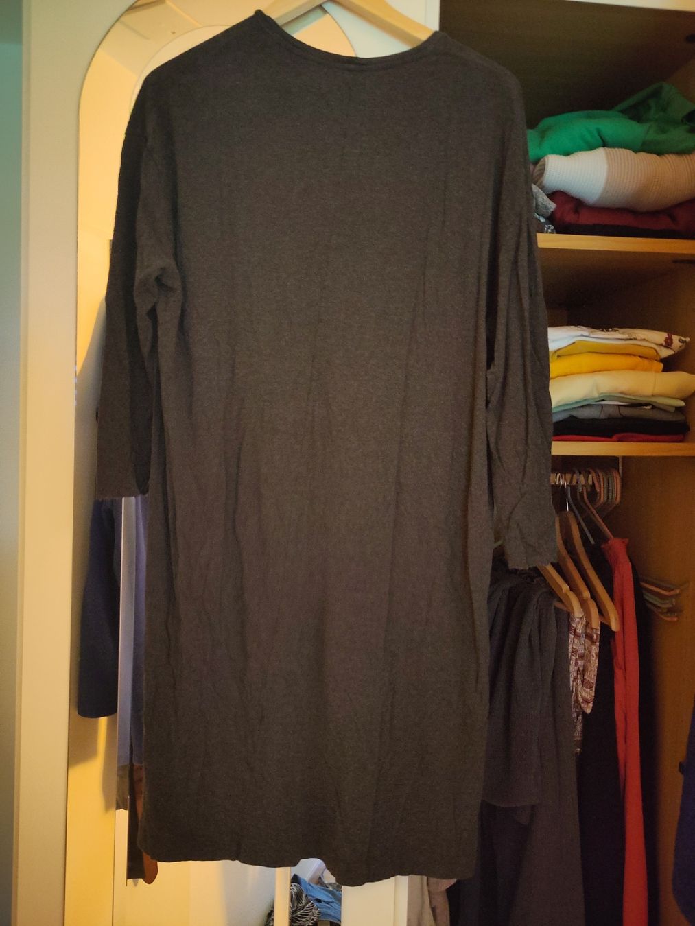 Robes: Dunkelgraues Kleid, Grösse M – D'occasion à Dübendorf par Cocochala8 1