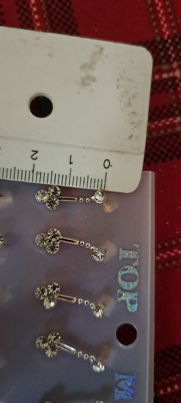 Orecchini pendenti & Orecchini a lobo: Earrings Set Silver Tone Rhinestone Flower Design – Nuovo (secondo la descrizione) da Bern venduto da mahilini 1