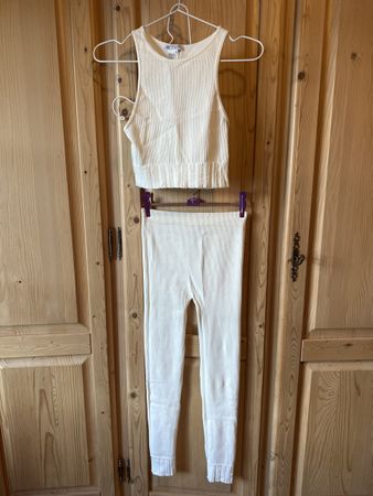 Zara Set, XS-S, Rippstrick, Crop Top & Leggings, Neu!