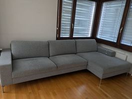 Graues Sofa in gutem Zustand von Pfister