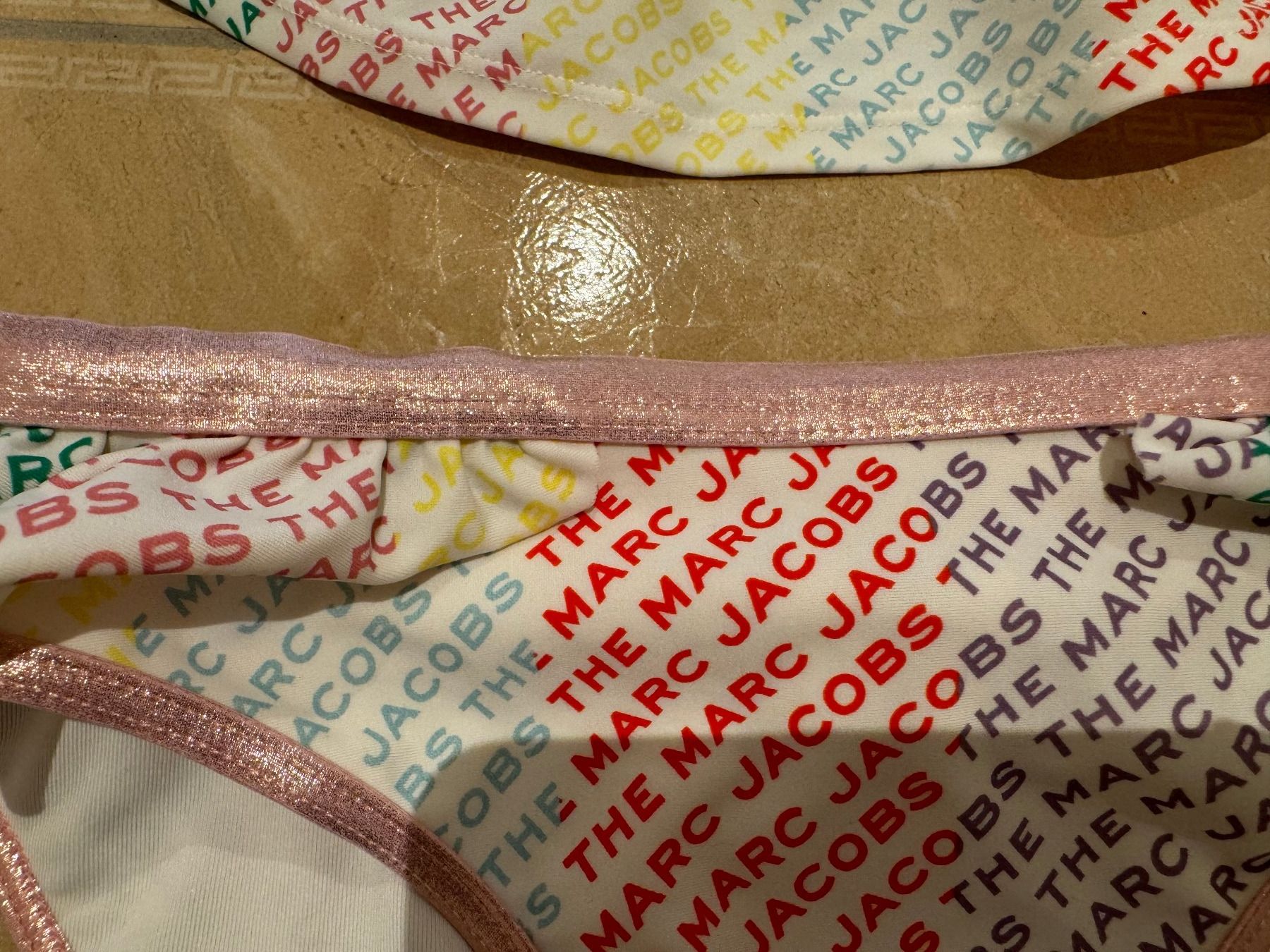 Badekleider & Bikinis: Little Marc Jacobs neuer Bikini, 12J 152 – Neu (gemäss Beschreibung) aus Klingnau von Markus14 2