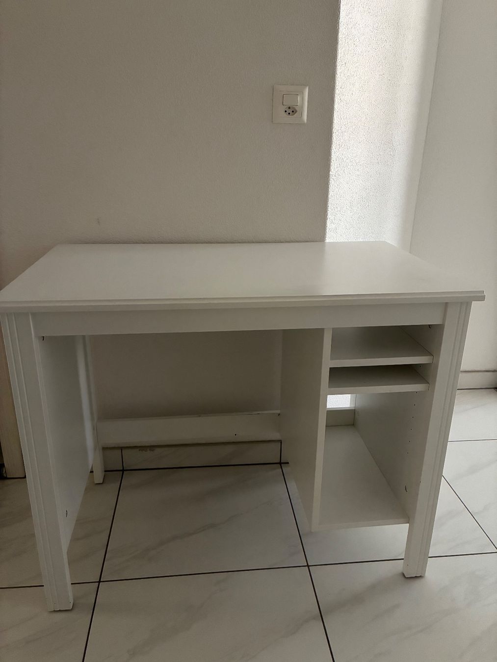 Ikea Schreibtische: Schreibtisch IKEA – Gebraucht aus Unterseen von orangebird12