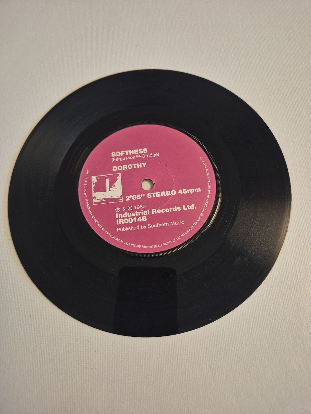 Dischi in vinile: Dorothy -  I Confess /  Softness - Single 7 – Nuovo (secondo la descrizione) da Uster venduto da newwave0 3