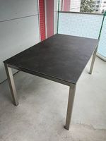 Table acier céramique, 6 chaises.