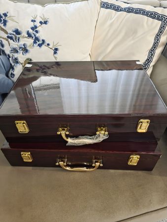 2 Elegante Holzkassette/Besteckkoffer neu
