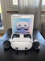 Meta Quest 3S VR Headset 128GB + travel case