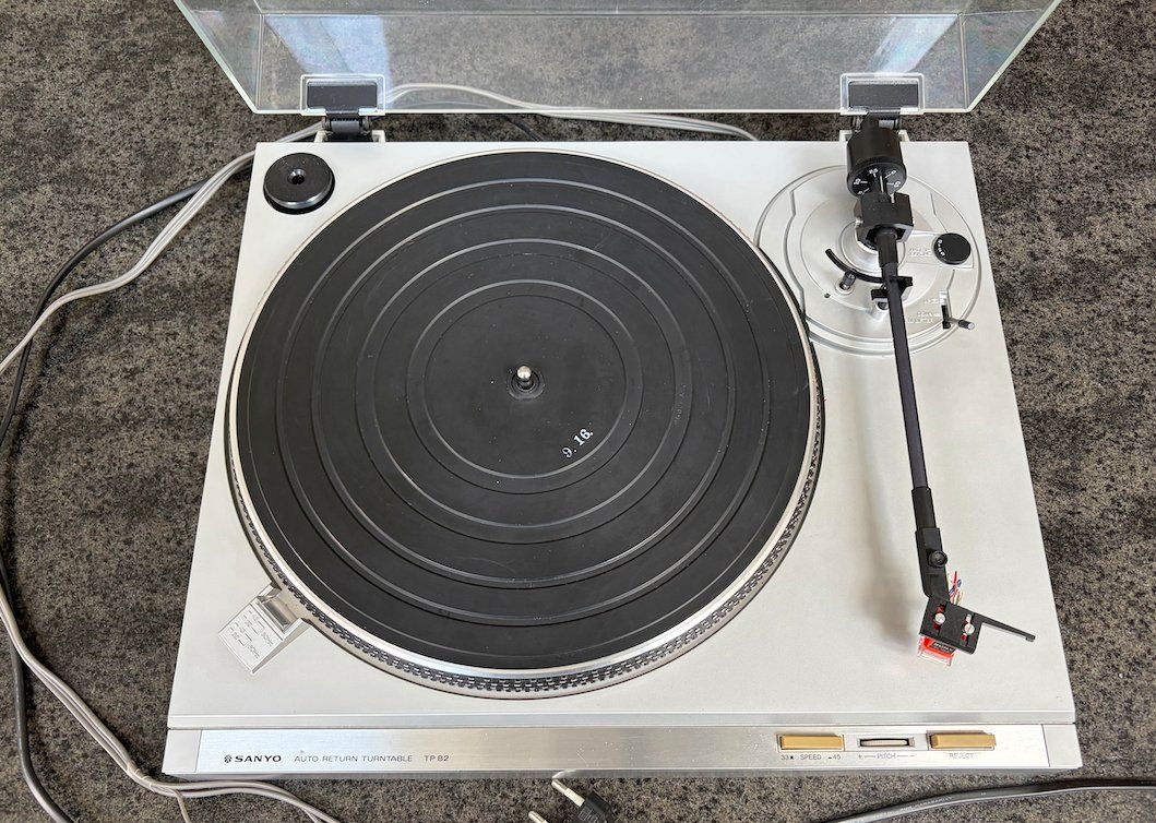 Sanyo Giradischi: Platine SANYO TP B2 – Usato da Châtillon JU venduto da laoo 1
