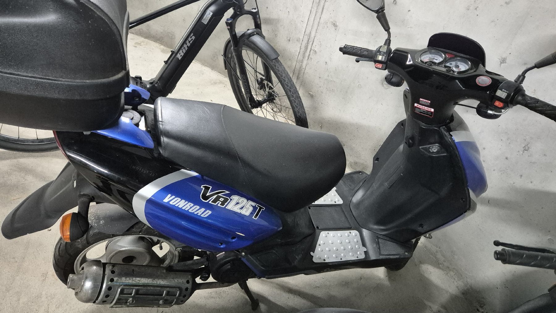 Scooter: Zwei scooter Motorreder – Usato da Rämismühle venduto da beni0010 1