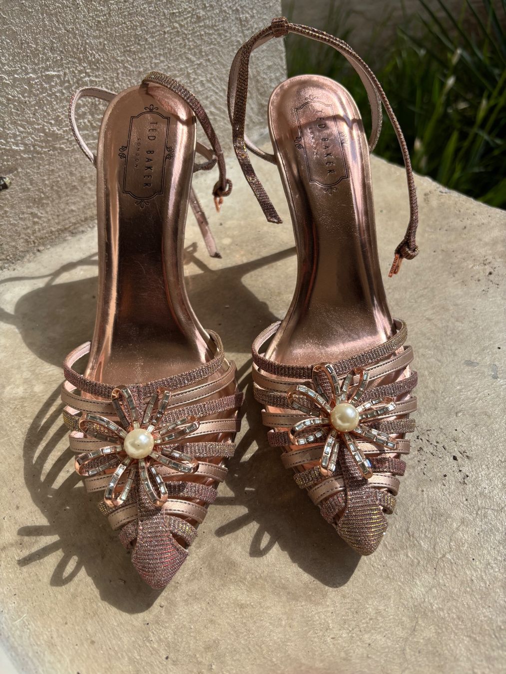 Ted Baker Scarpe da donna: Escarpins Ted Baker roses scintillantes 39 – Usato da Confignon venduto da lea_nv6b 1