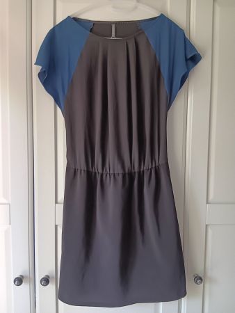 NAF NAF Robe / Kleid taille / Grosse 34 neuve / neu