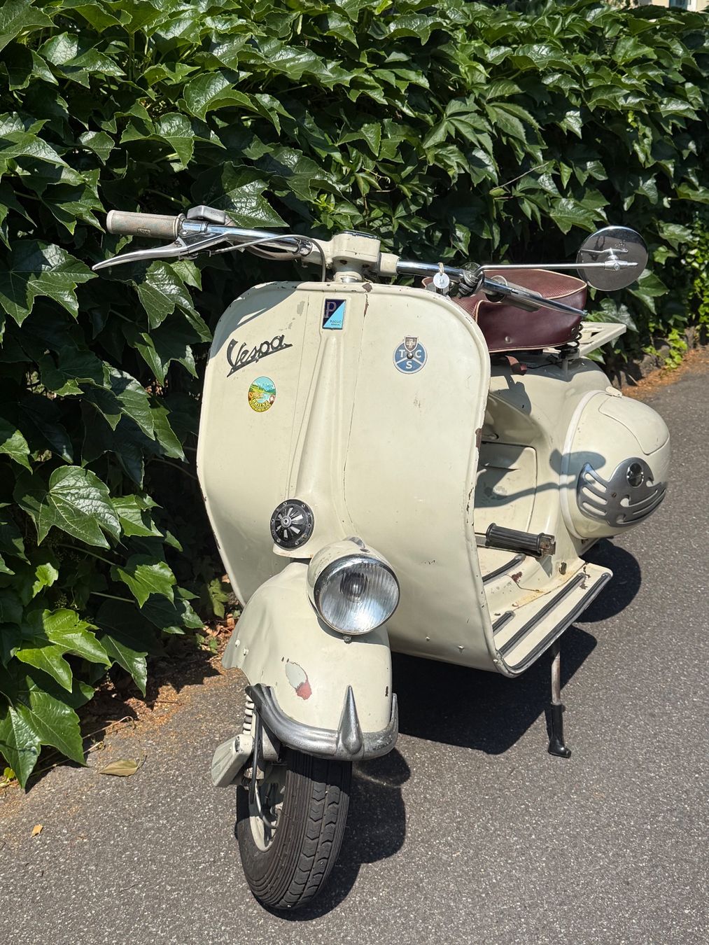 Vespa Scooters: Vespa faro basso VM2T – D'occasion à Sursee par Purzel467