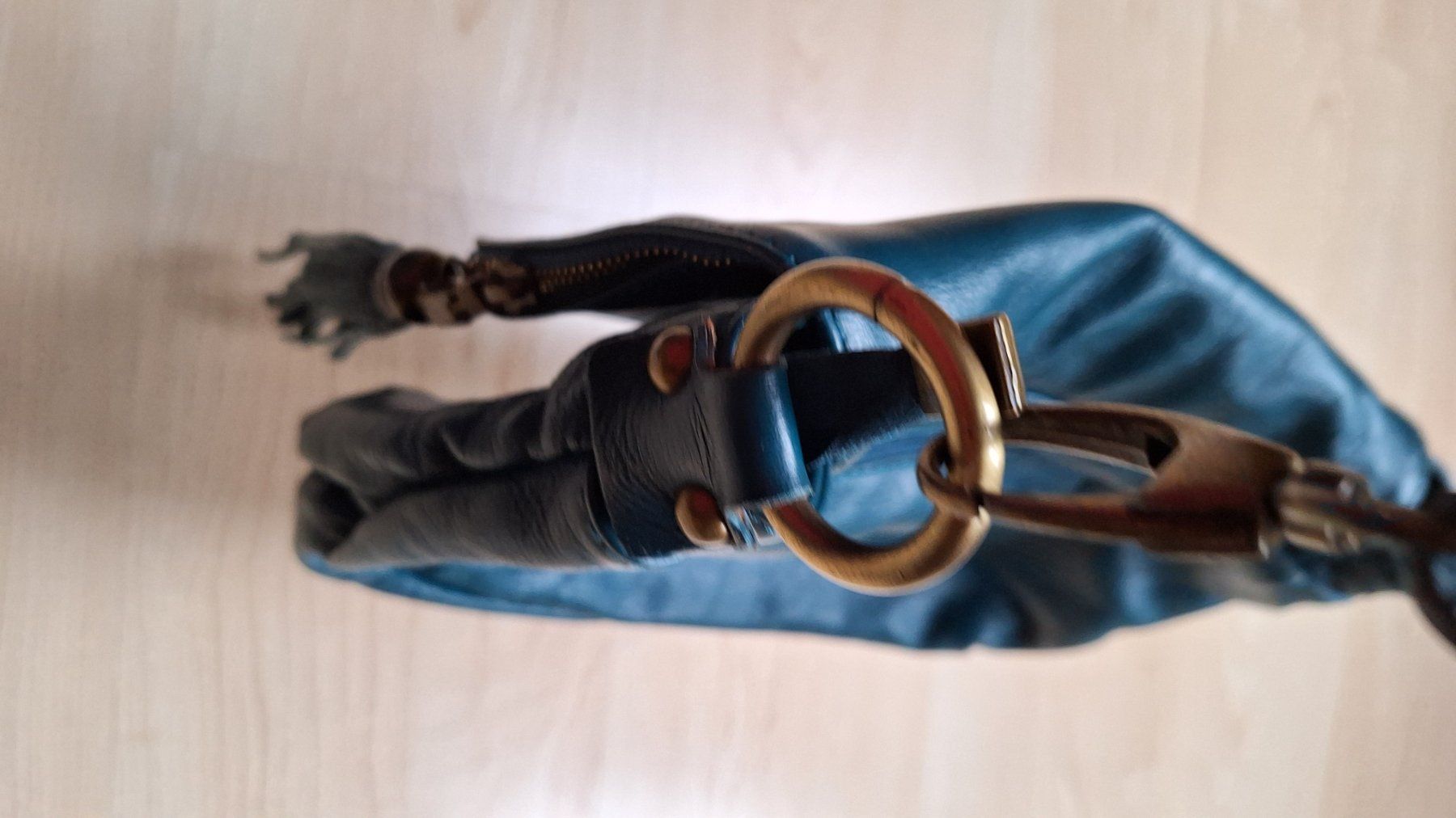 Borse da donna: ANOKI  ,Paris ,umhänge Tasche Leder Petrol – Usato da Dornach venduto da majo8689 8