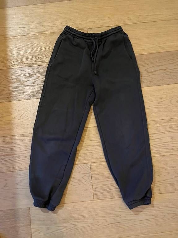 Hosen: Training gris foncé – Gebraucht aus Champagne von Marie2108