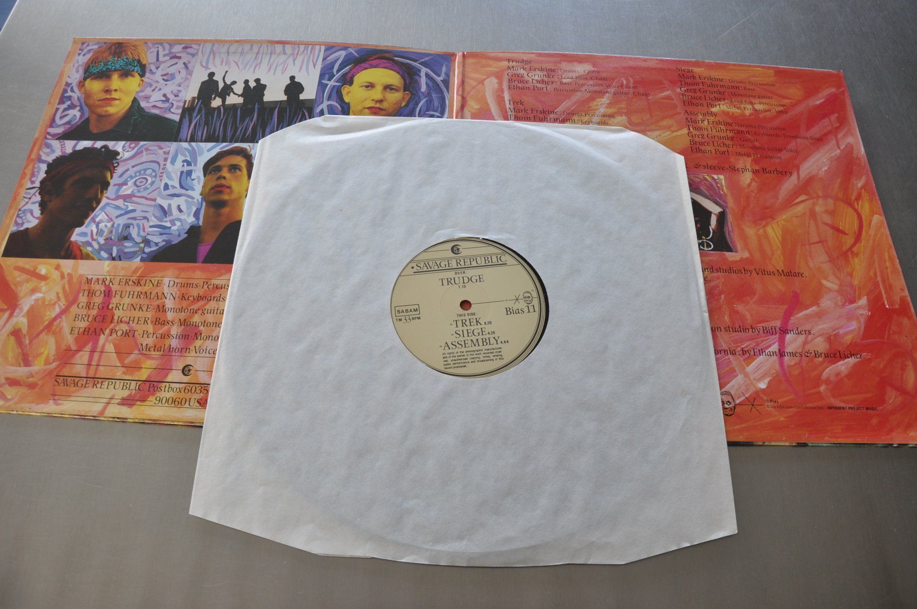 Dischi in vinile: SAVAGE REPUBLIC 12 TRUDGE - NEW WAVE - INDUSTRIEL - ARTY – Usato da Sion venduto da jaipur1401 3
