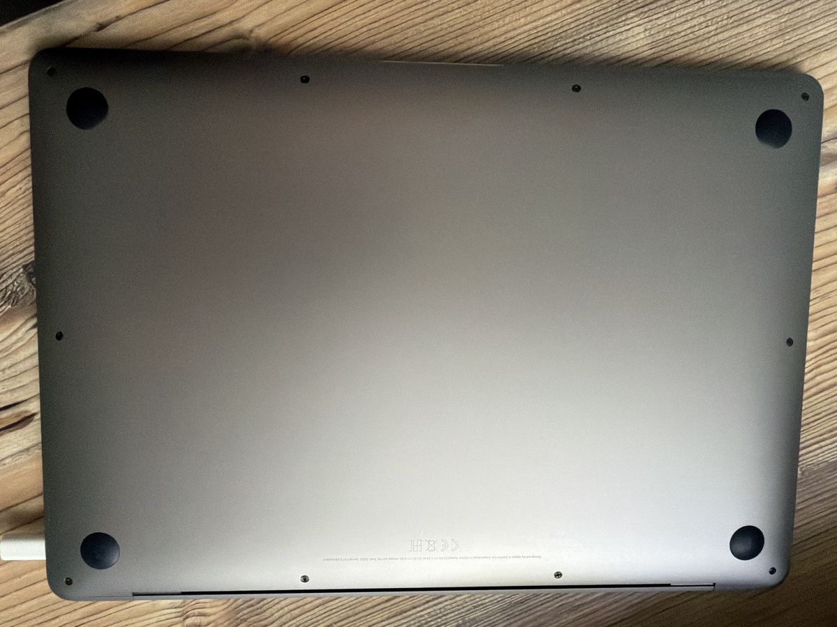 Apple Notebook: Mac Book Air 2020 – Usato da Zofingen venduto da lui_8zwn 5