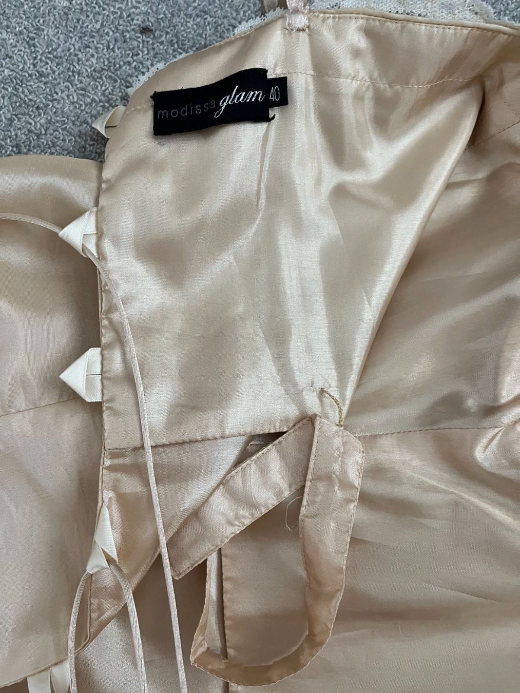Vestiti: Abendkleid ModissaGlam Gr 40 – Usato da Rekingen AG venduto da Barmaleus 5