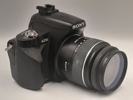 Sony DLSR Alpha 230 + 18 - 55 SAM Objektiv