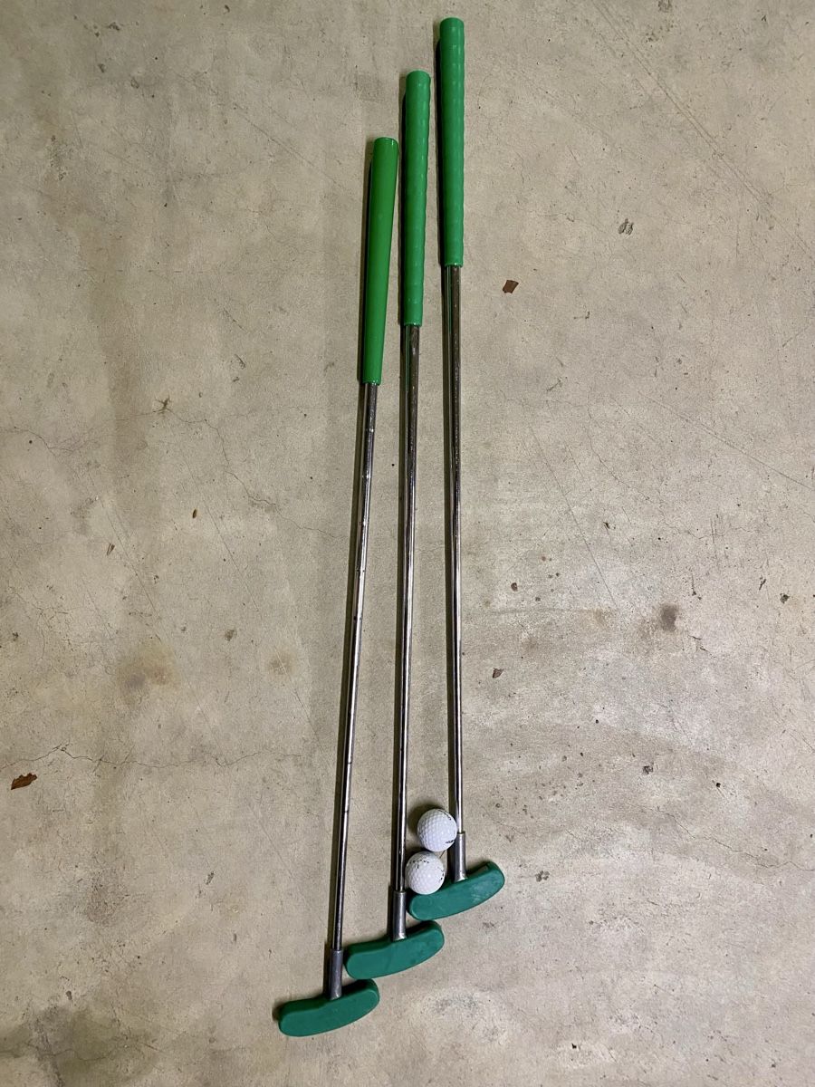 Clubs & Sets: Minigolfschläger Set 3 Stk mit 2 Bällen – D'occasion à Gerzensee par mil_792n