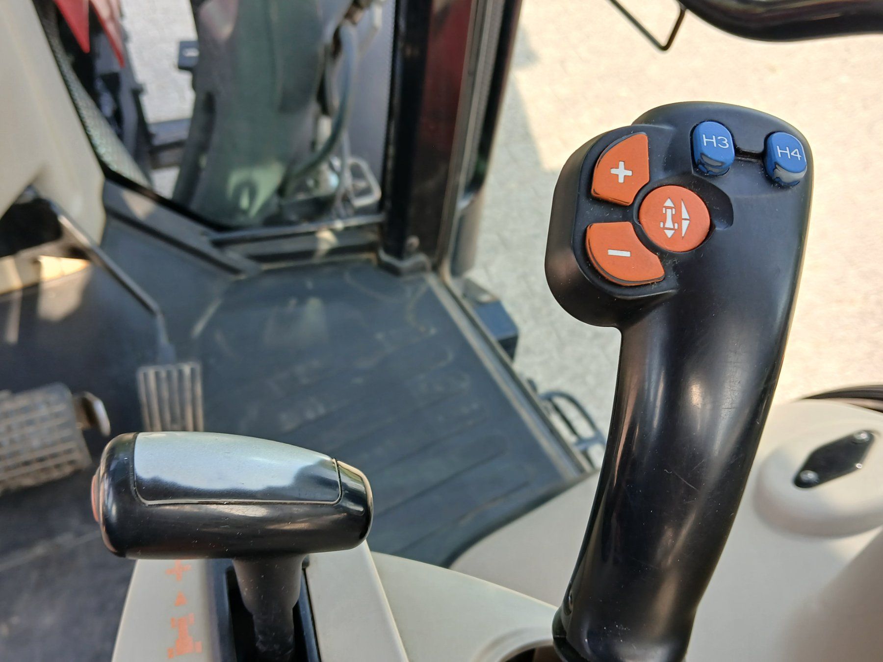 Trattori: MF 5613 – Usato da Hagenwil venduto da Wclaas 4