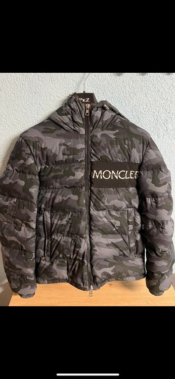 Moncler aiton hot sale camo