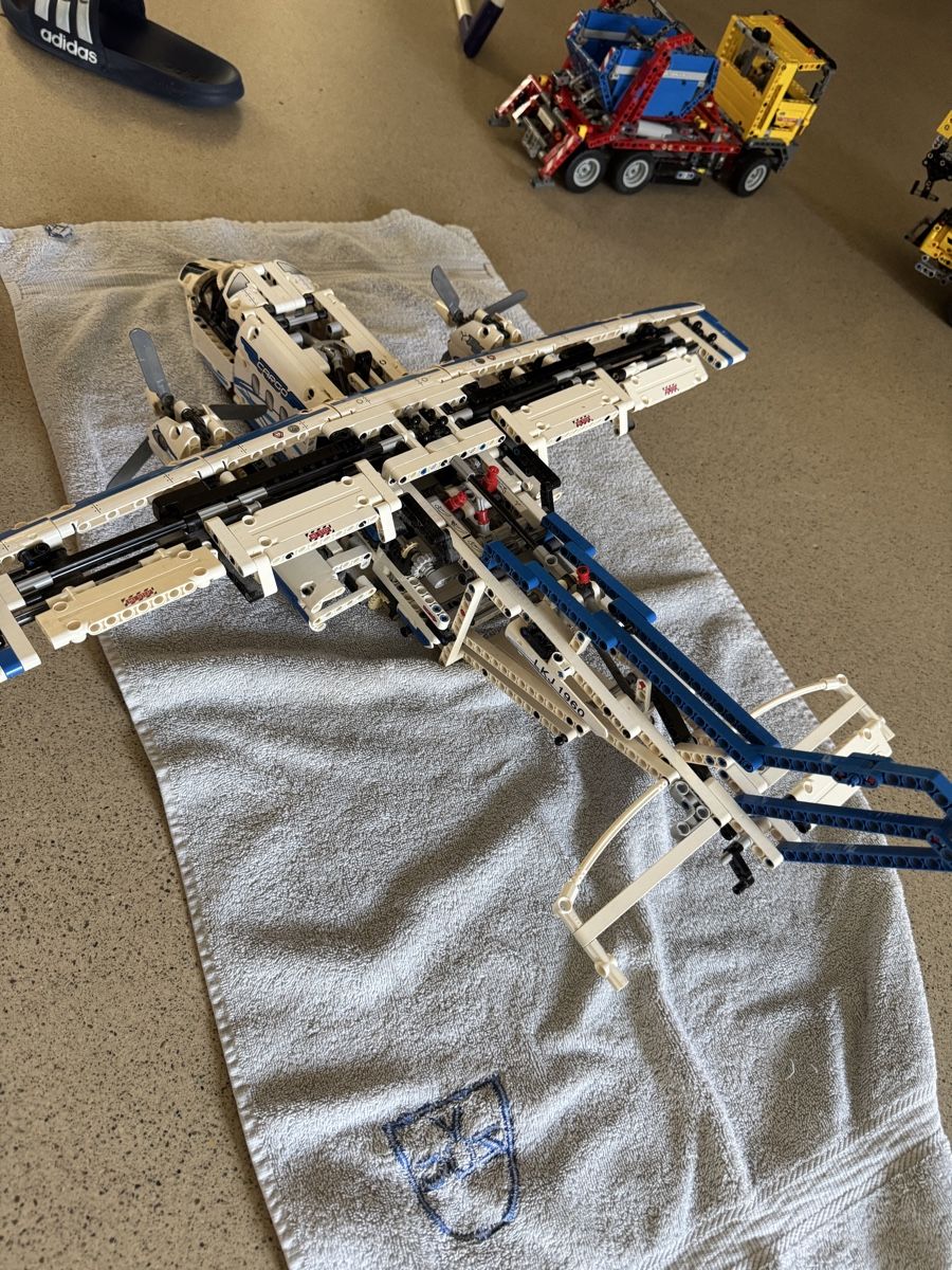 Lego Giocattoli: Lego Technic Frachtflugzeug 42025 – Usato da Rümlang venduto da MR8 3