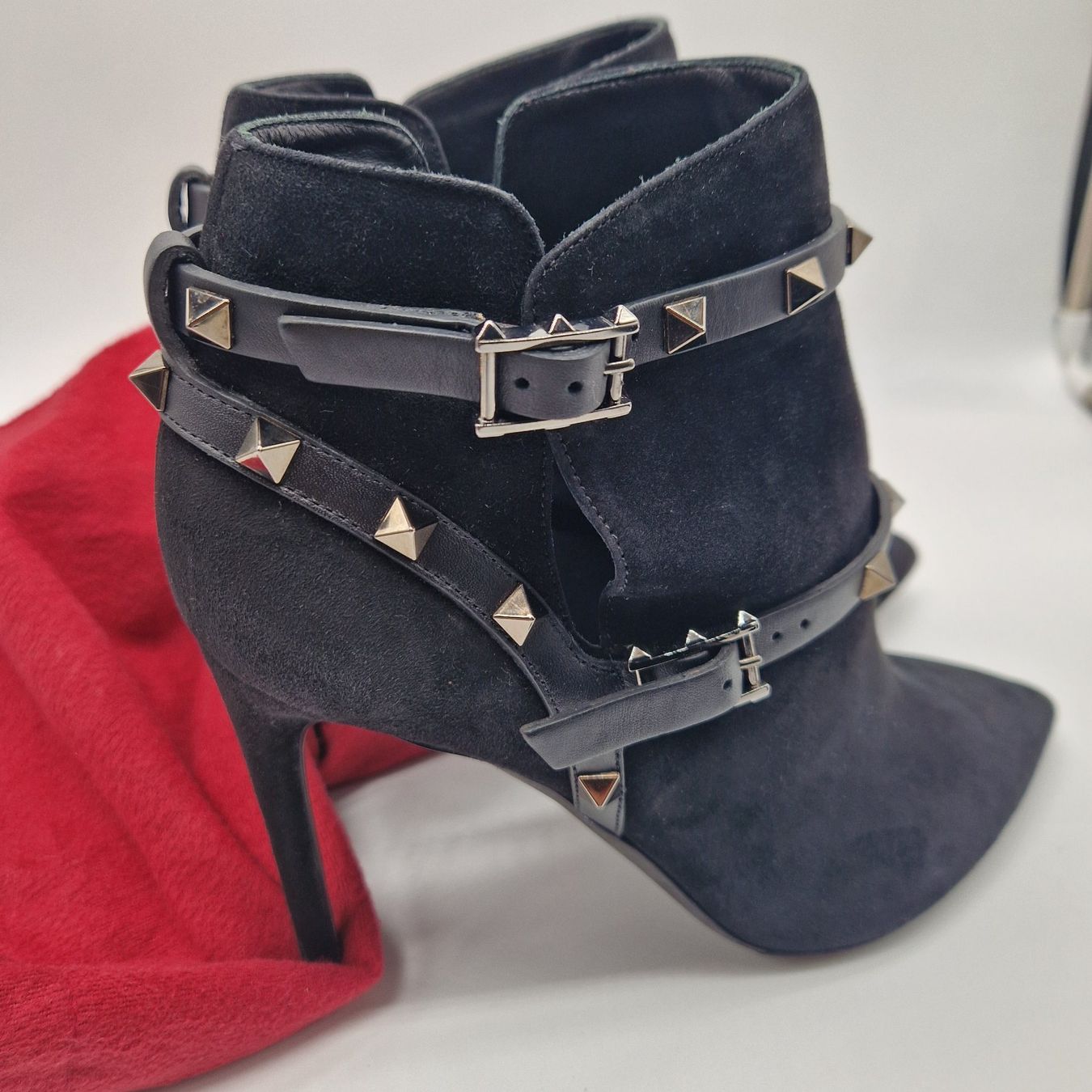 Valentino Scarpe da donna: Valentino Rockstud 38 1/2 pari a nuove – Usato da Corteglia venduto da ila_kz6b 4