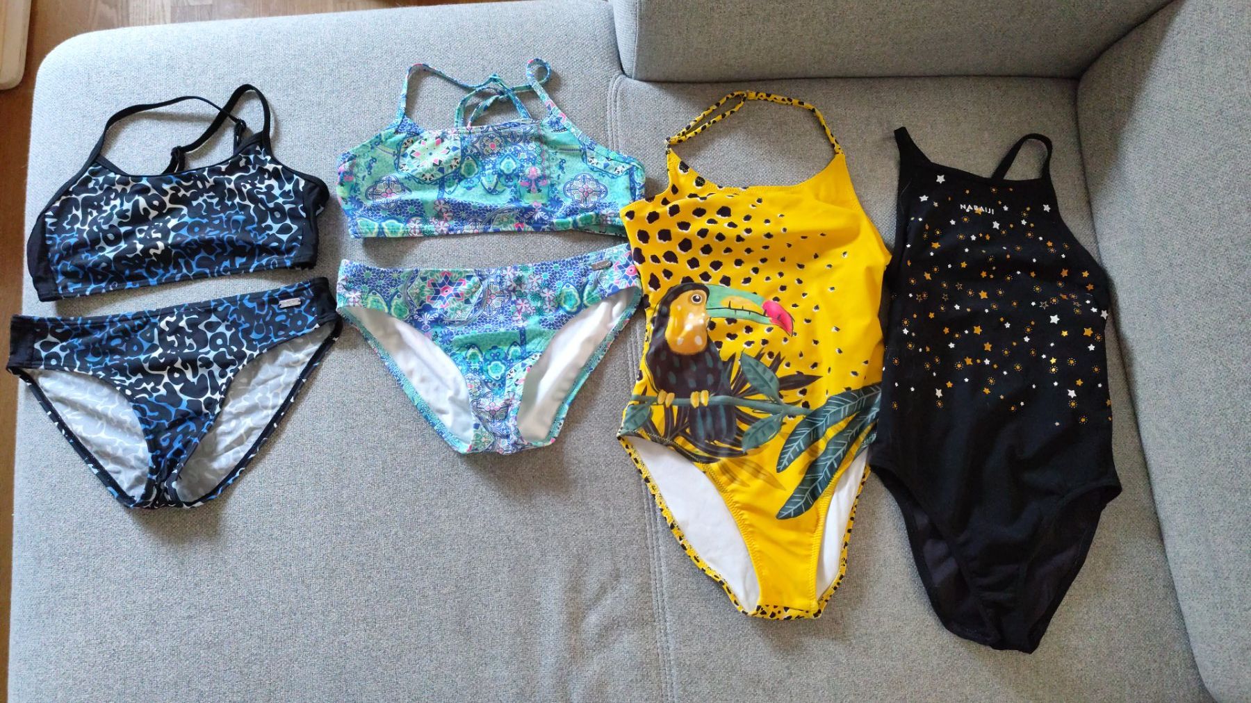 Costumi da bagno & Bikini: Super Zustand 2 x Badeanzug, 2 x Bikini – Usato da Rain venduto da karinschka01
