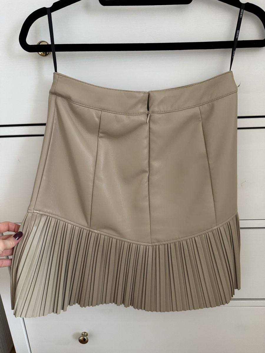 Guess Gonne: Guess Kunstleder Rock beige Gr. S – Usato da Schlieren venduto da itsquality 3