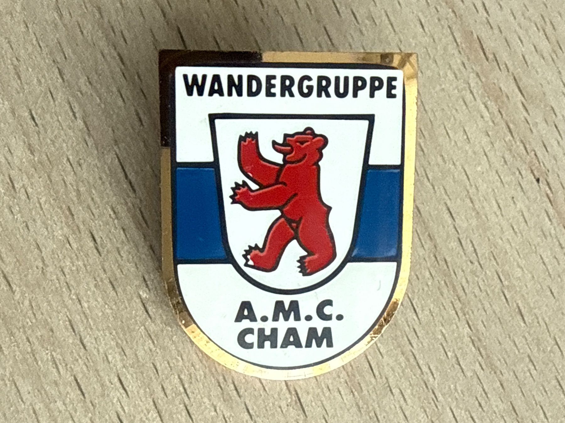 Plaquettes & Badges: Pin Wandergruppe A.M.C. Cham – D'occasion à Glattbrugg par Schweigmatt