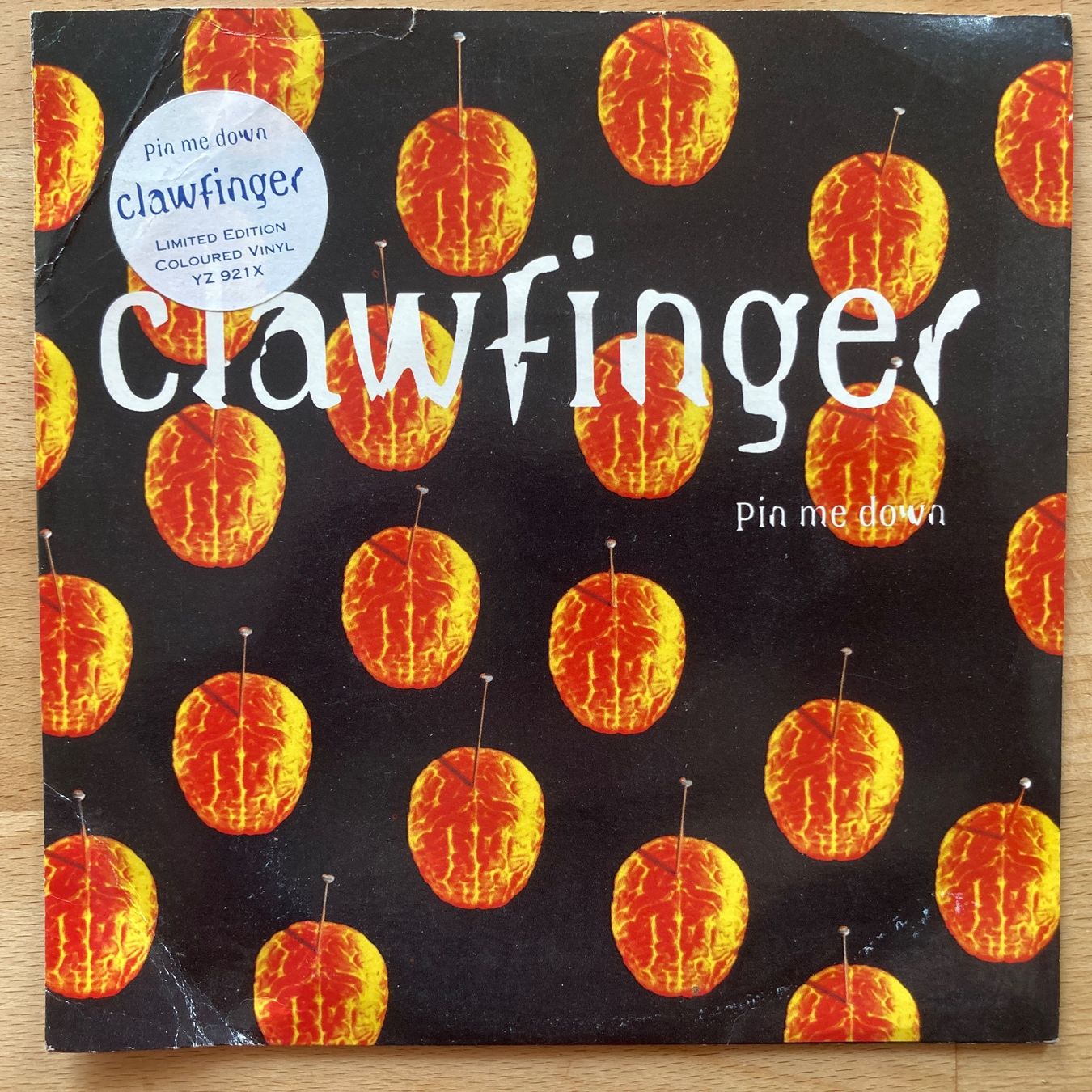 Dischi in vinile: CLAWFINGER, PIN ME DOWN, SINGLE,1995, ROCK – Usato da Thun venduto da estrol
