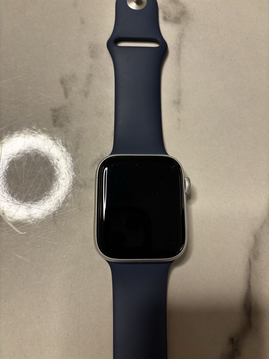Apple Smartwatch: Apple Watch SE 2. Generationen GPS – Gebraucht aus Basel von enotheking 3