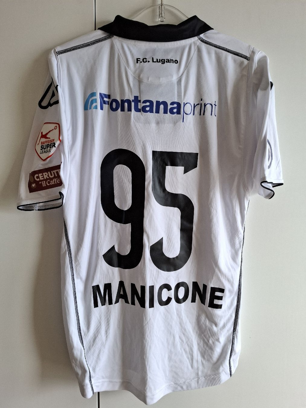 Canottiere & Pantaloni: matchworn fc Lugano – Usato da La Chaux-de-Fonds venduto da tur_nkx9 1